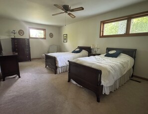 3 bedrooms, iron/ironing board, travel cot, free WiFi