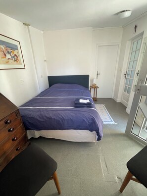 3 bedrooms, iron/ironing board, travel crib, WiFi