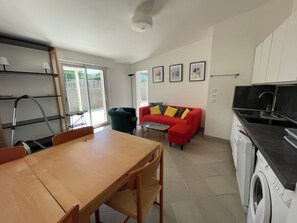 Interior - Loue Maisonnette-tennis Privatif-5 Couchages-100m Plage- Piriac Quimiac Mesquer (Mesquer)