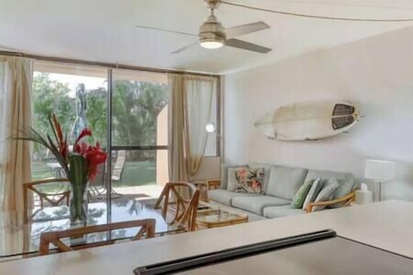 Smart TV - Maui Vista 2121 (Kihei)