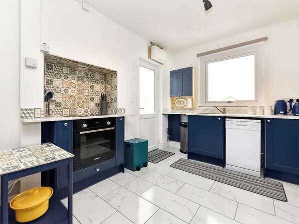 Opvaskemaskine, højstol