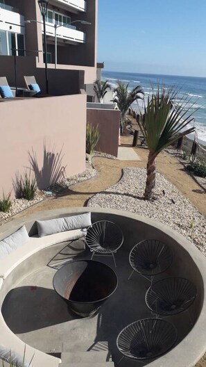 Terrace/patio - Luxury Beach Condo with Pool (Tijuana)