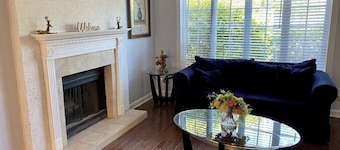 Charming Big 4 Bedroom Home In Lake Villa