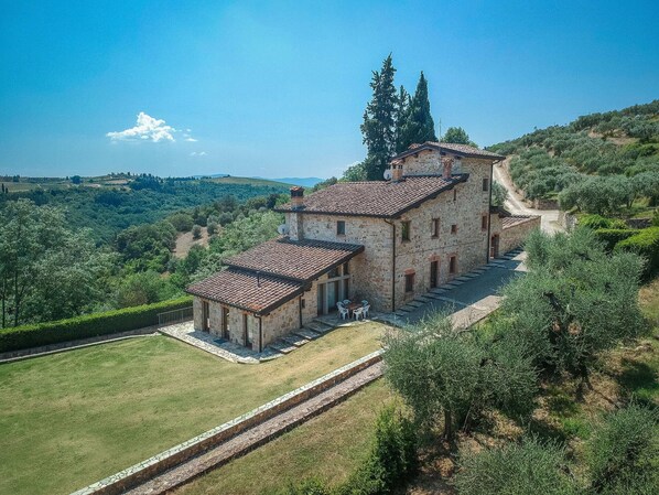 Exterior - Torre apt. ground and first floor (Poggibonsi)