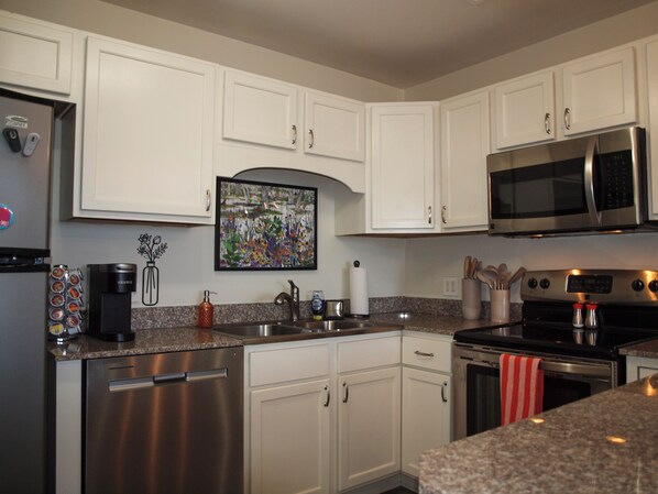 Microwave, oven, stovetop, dishwasher