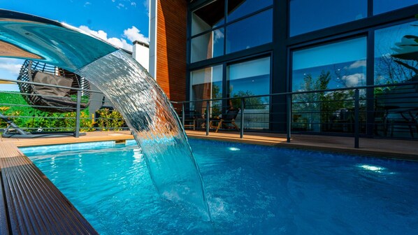 Comfort Villa, Private Pool | Terrace/patio