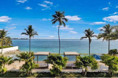 *NEW* Oceanfront apartment steps away from Baha Mar