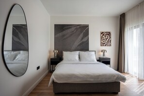 5 bedrooms, iron/ironing board, travel cot, free WiFi