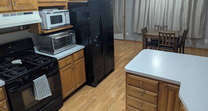 Quiet 2BR Main-Level Home Near Hospitals & UNK