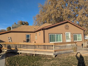 Exterior - Cozy 2BR Main-Level Home Near Hospitals & UNK (Kearney)