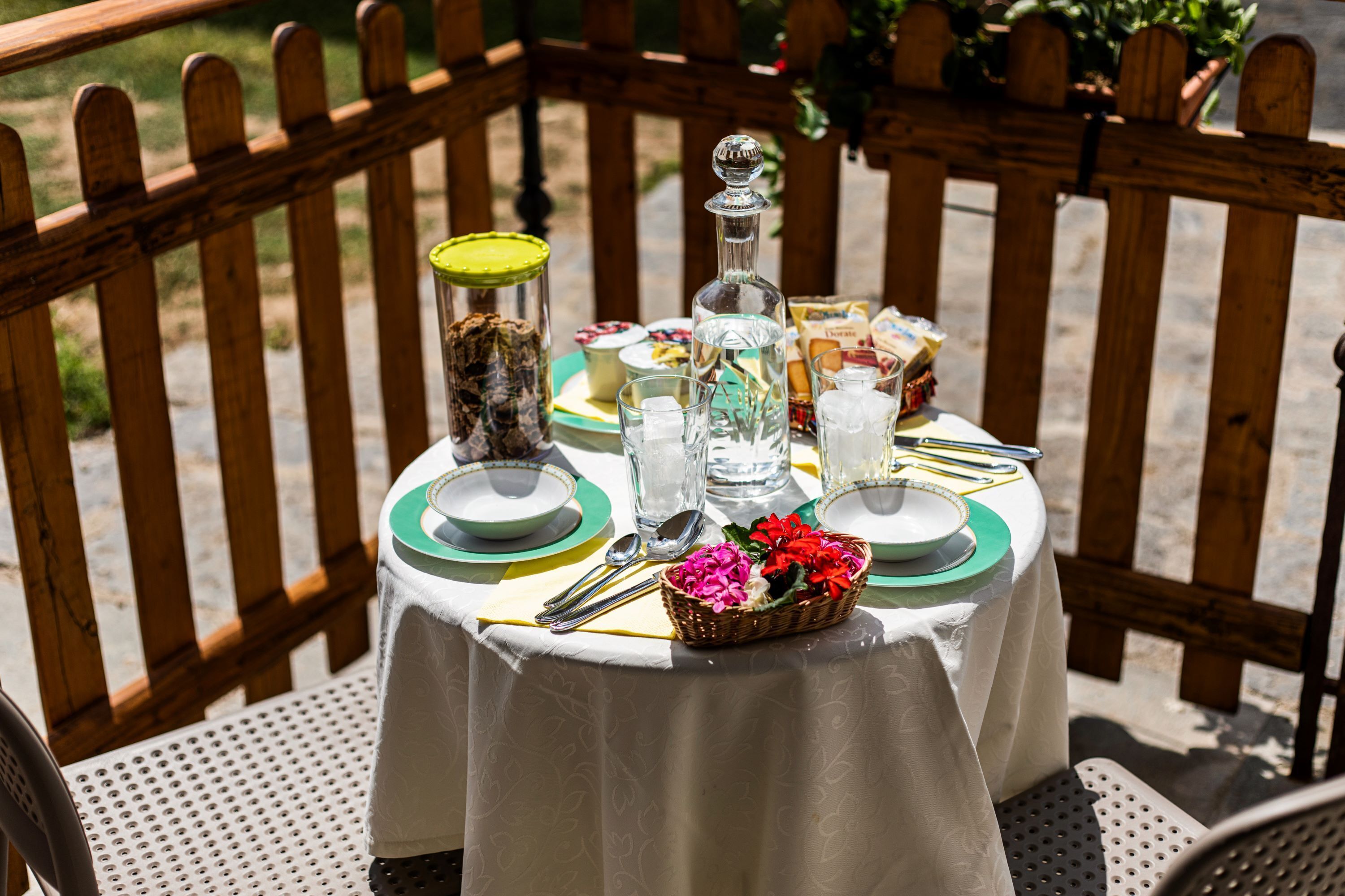 Habitació doble o amb dos llits individuals, vistes al jardí | Terrassa o pati