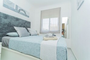 2 chambres, fer et planche Ă repasser, Wi-Fi gratuit, draps fournis