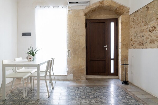 Interior entrance - Dimora Netina by Wonderful Italy (Noto)