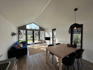 Chalet | Dining