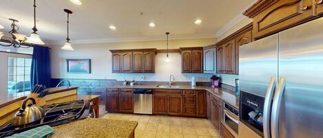 Microwave, oven, dishwasher, coffee/tea maker