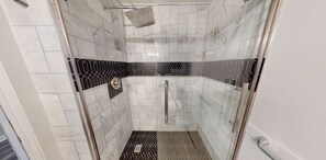 Shower, towels