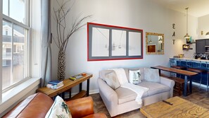 TV, fireplace - Modern 1BR in Allegheny - great for couples! by RedAwning (Snowshoe)