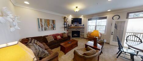 TV, fireplace, DVD player