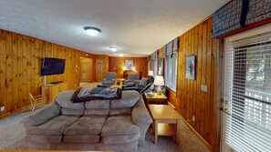 Televisión, chimenea