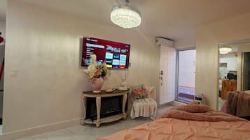 1 bedroom, iron/ironing board, WiFi, bed sheets