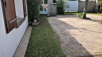 Enceinte de lâhĂ©bergement