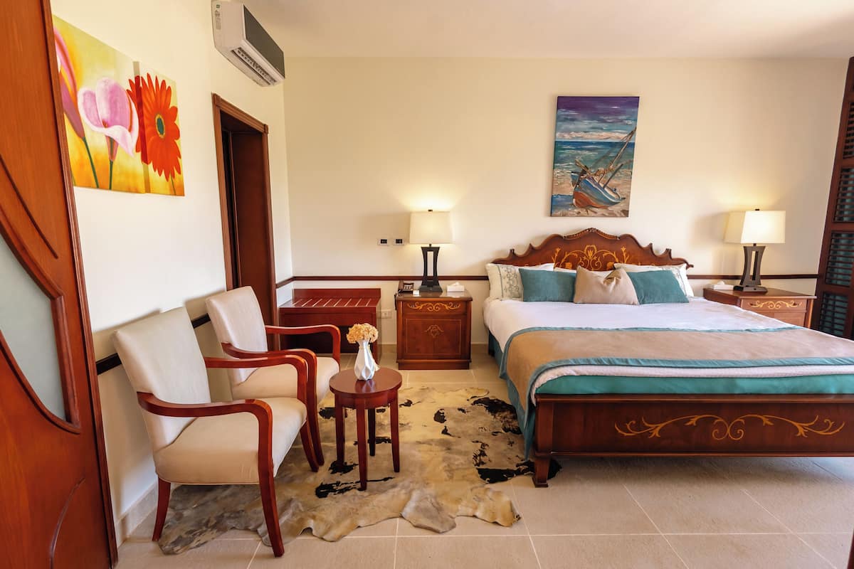 Egyptian cotton sheets, premium bedding, memory-foam beds, minibar