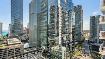 Luxury Condo, 1 Bedroom, Partial Ocean View | Balcony view