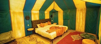 บิววัค เลส โนมาดส์ ฟูม ซกิด