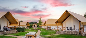 Nice Safari Tent 9 km From Maastricht