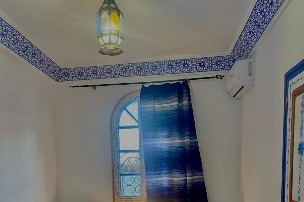Room, 2 Twin Beds | WiFi (free)