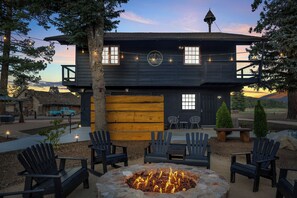 Terrace/patio - Shay Meadows Ranch & Resort #2500 (Big Bear City)