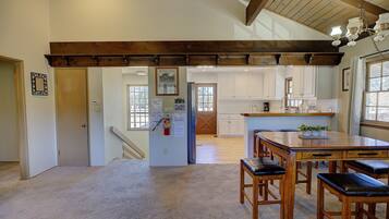 Μικρό Σπίτι, Περισσότερα από 1 Κρεβάτια, Αίθριο, Θέα στο Βουνό (2503) | Εσωτερικοί χώροι