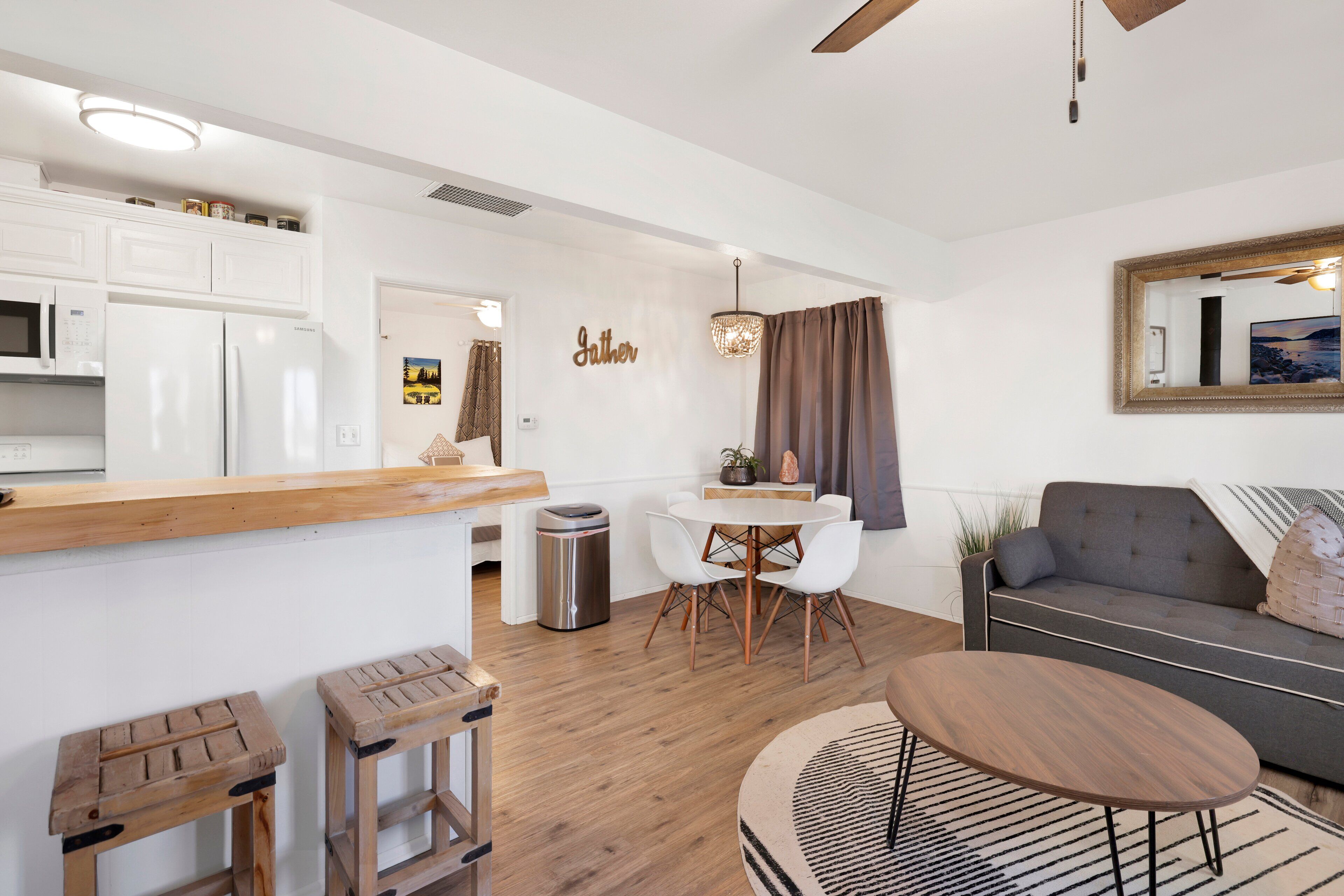 Room, Multiple Beds, Patio, Mountain View (2504) | Living area