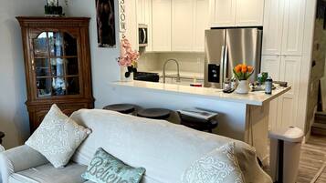 Kondominium, Beberapa Tempat Tidur, akses ke kolam renang, pemandangan gunung | Area keluarga | Perapian