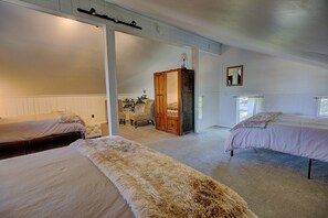 Cabaña, varias camas, patio, vistas a la montaña (2502) | 1 dormitorio, decoración individual, mobiliario individual