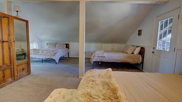 Cabin, Multiple Beds, Patio, Mountain View (2502) | 1 bedroom, individually decorated, individually furnished, bed sheets