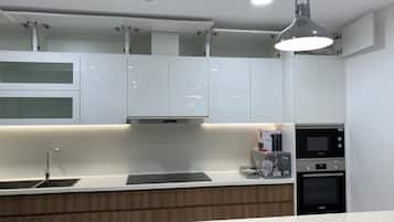 Apartment, 3 Bedrooms, Balcony, City View | 3 bedrooms, laptop workspace, blackout drapes, soundproofing