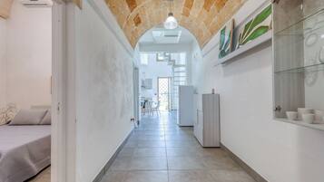 2 bedrooms, iron/ironing board, bed sheets, wheelchair access