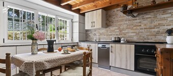 Country House 'Casa María Mérica' with Private Garden and Wi-Fi