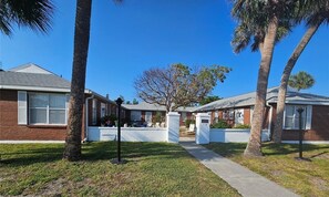 Property grounds - Venice Villas #7 (Venice)