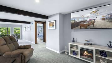 House, Multiple Beds, Kitchen (Sunset at Washburn) | Living area | 49-inch flat-screen TV with digital channels