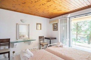 2 chambres, fer et planche à repasser, Wi-Fi gratuit, draps fournis