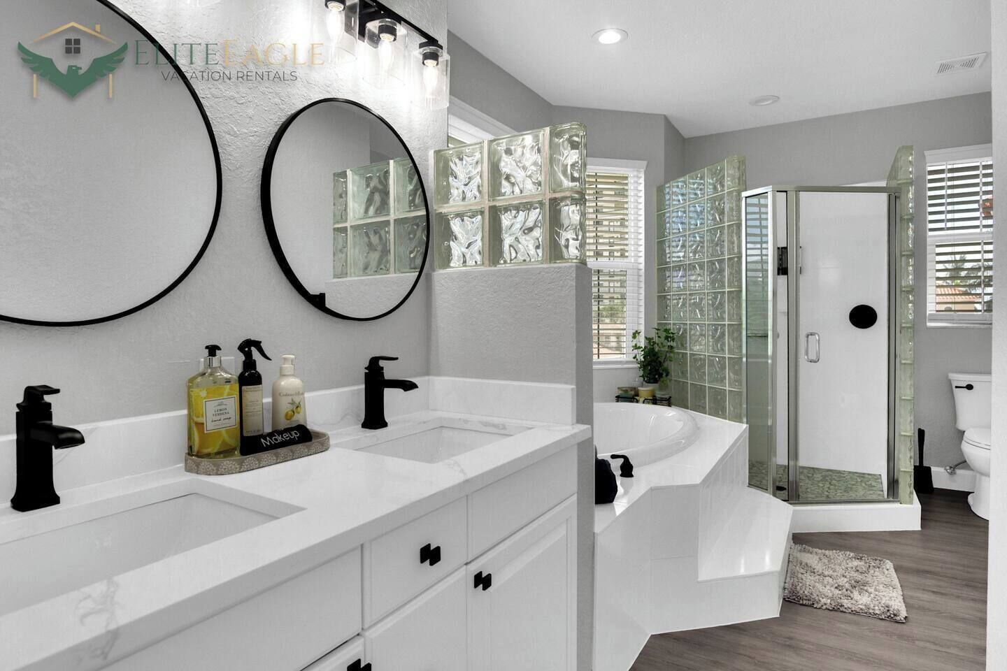 Shower, towels