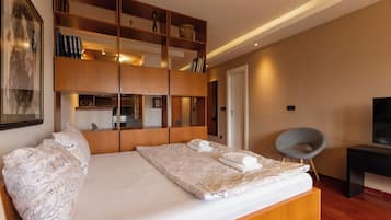 Estudio | 1 dormitorio, escritorio, espacio para trabajar con un portátil