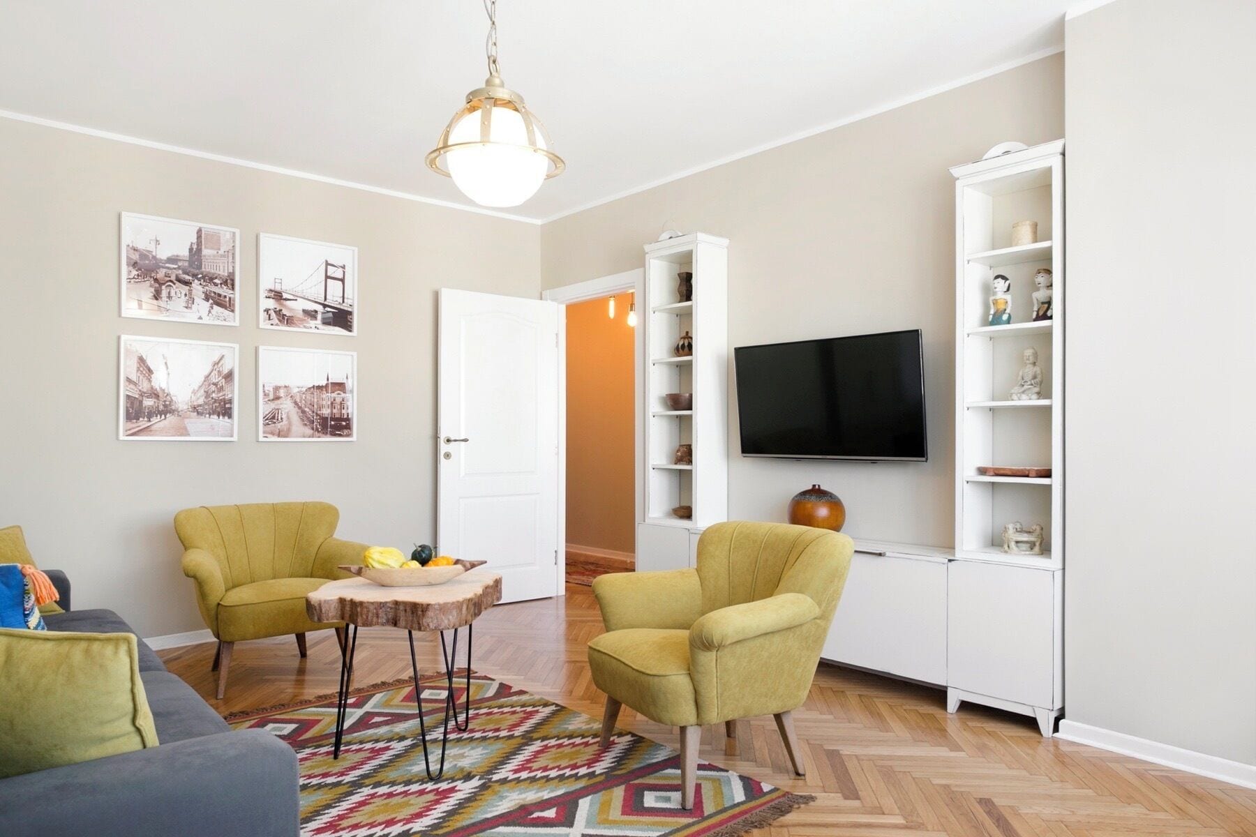 Comfort Apartment, 1 Bedroom | Living area | 43-inch flat-screen TV with cable channels, TV