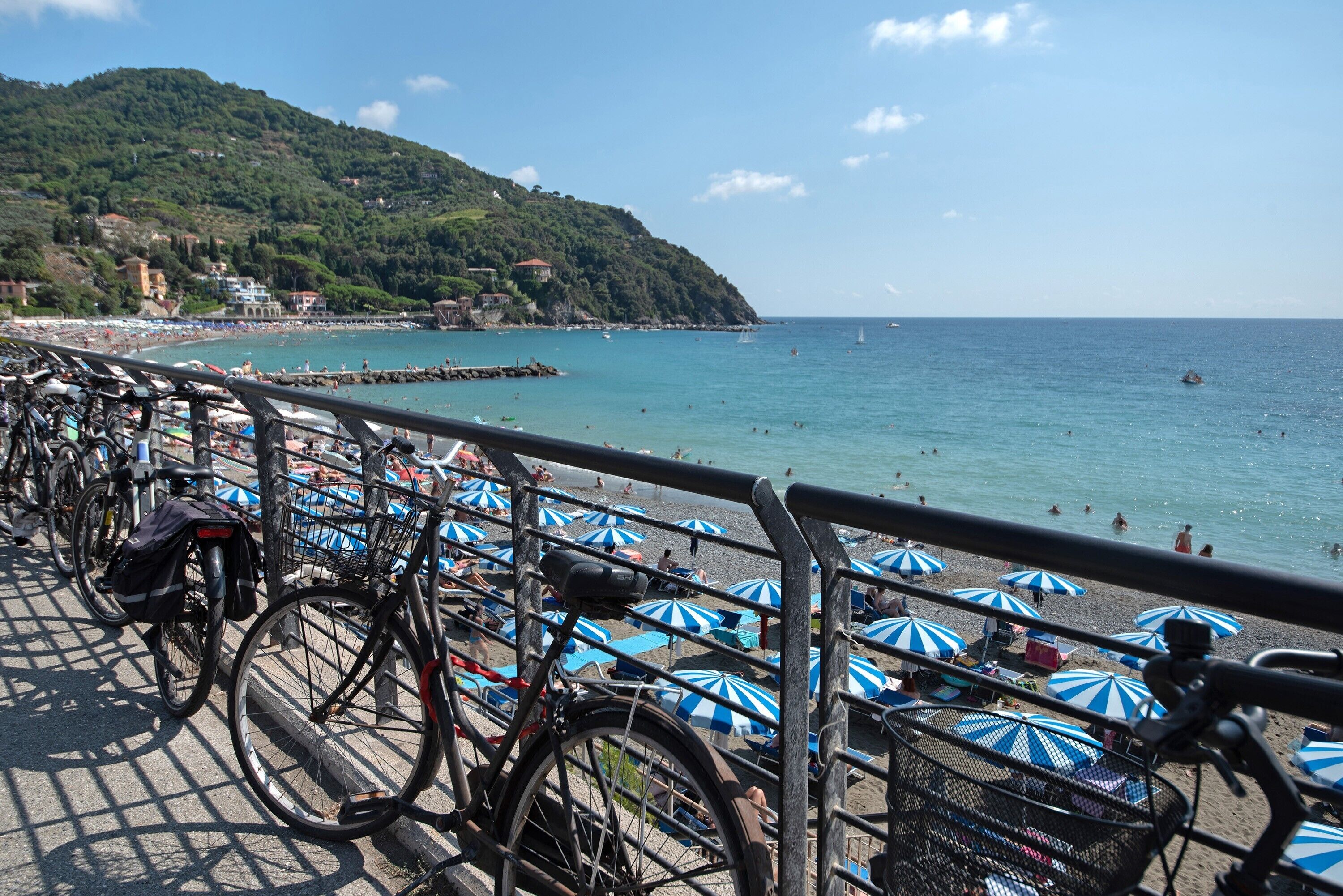 Una spiaggia nelle vicinanze