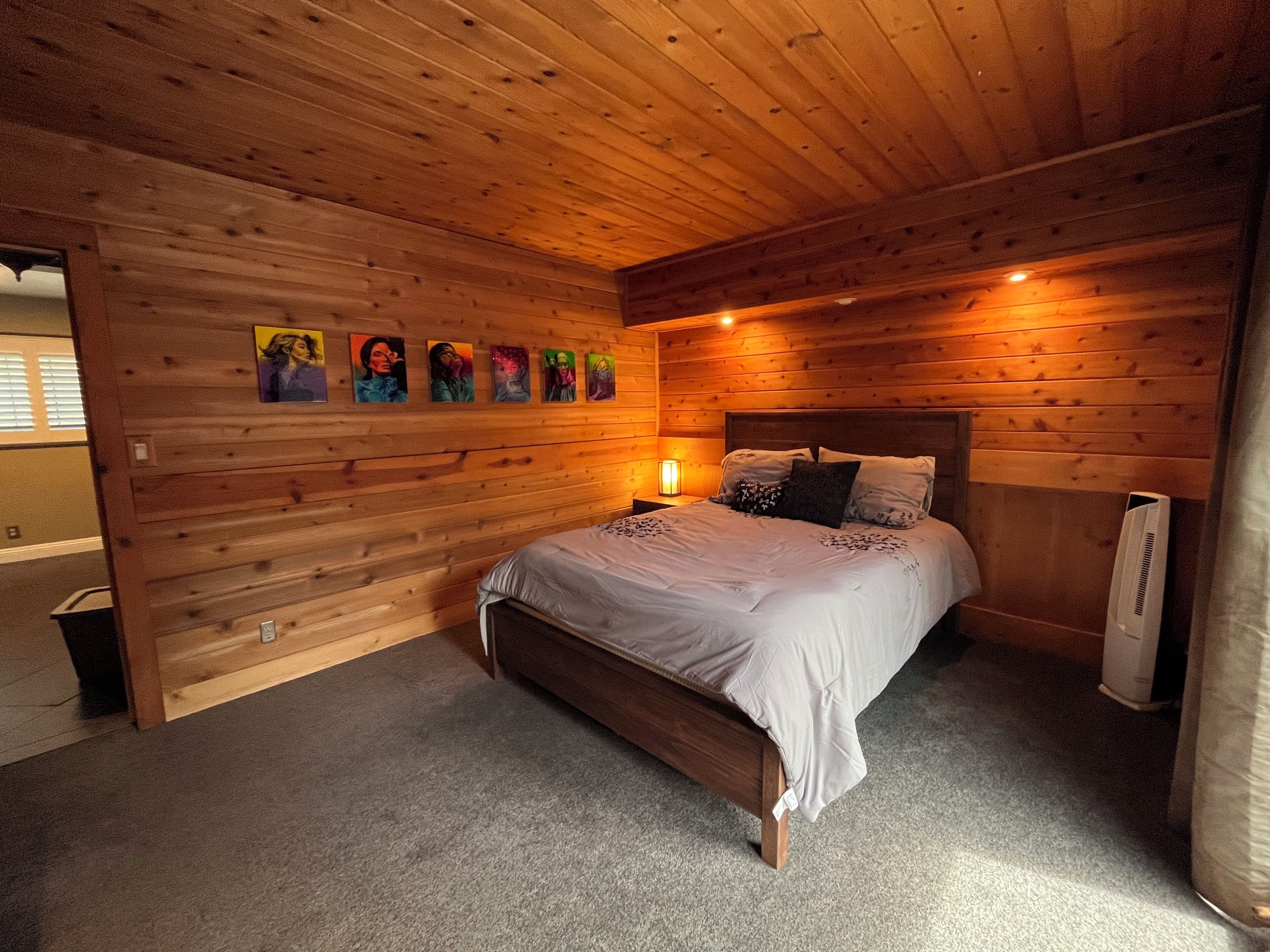 3 habitaciones, tabla de planchar con plancha, wifi y ropa de cama 