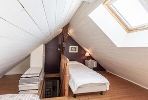 3 bedrooms, free WiFi, bed sheets - Apartment 'Les Anailles' with Mountain View, Shared Terrace and Wi-Fi (Saint-Ferréol)