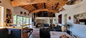 Mas Montet Chez Raphael with Shared Pool, Wi-Fi and Air Conditioning