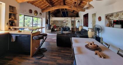 Mas Montet Chez Raphael with Shared Pool, Wi-Fi and Air Conditioning